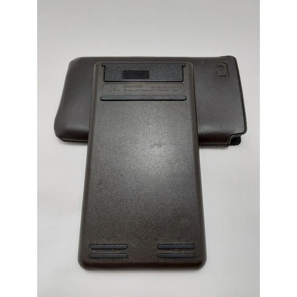 HP Hewlett Packard 10B Business Financial Calculator with Case & New Batteries‎